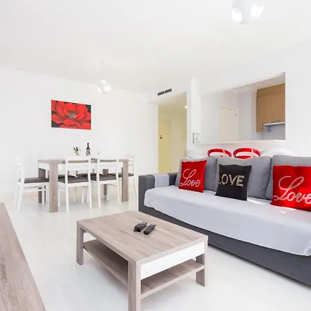 Love Sun Beach Apartment