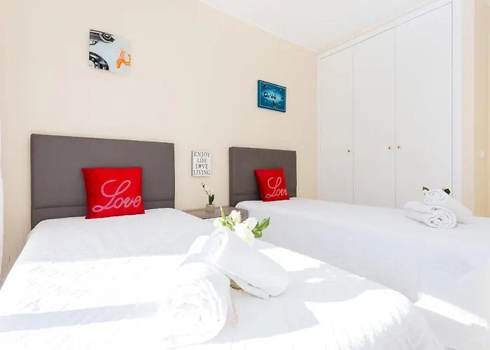 Love Sun Beach Apartment Apartment